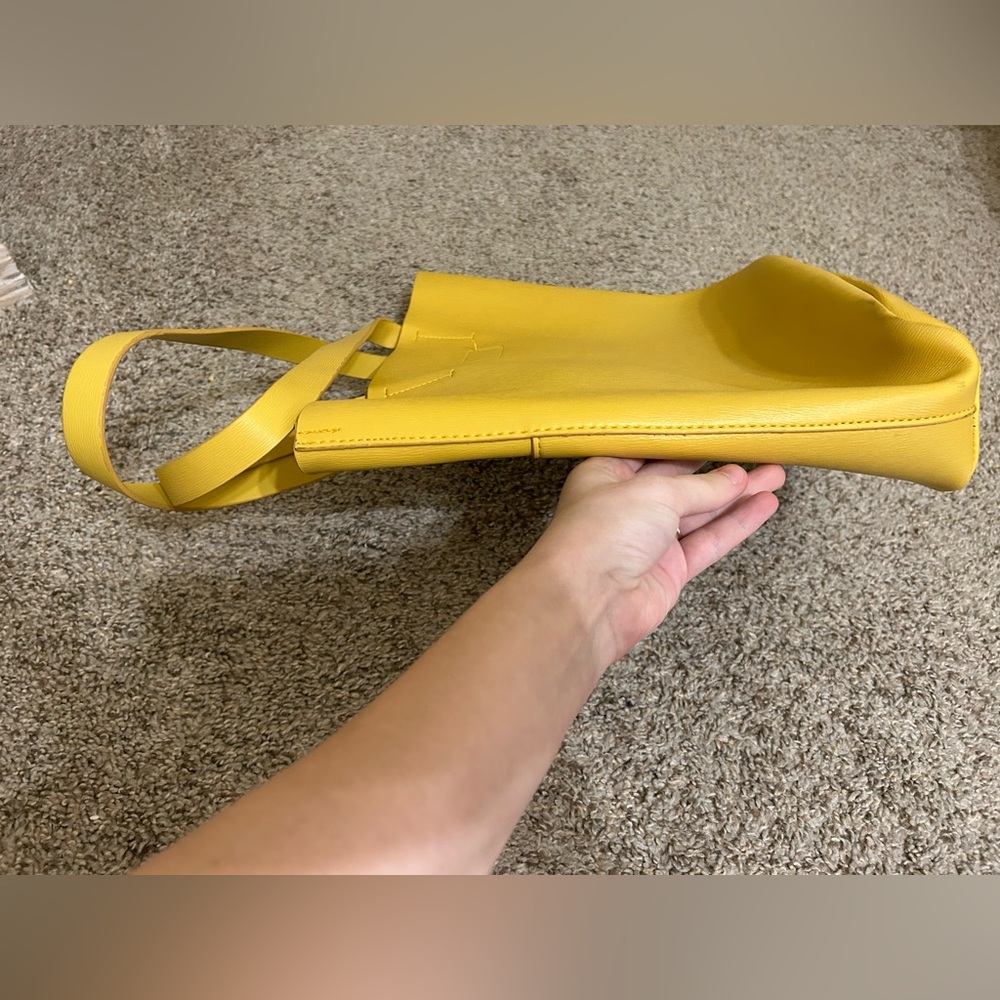 Neiman Marcus Mustard Yellow VEGAN Faux Leather Shopper Tote Bag Shoulder Pocket - Picture 5 of 13